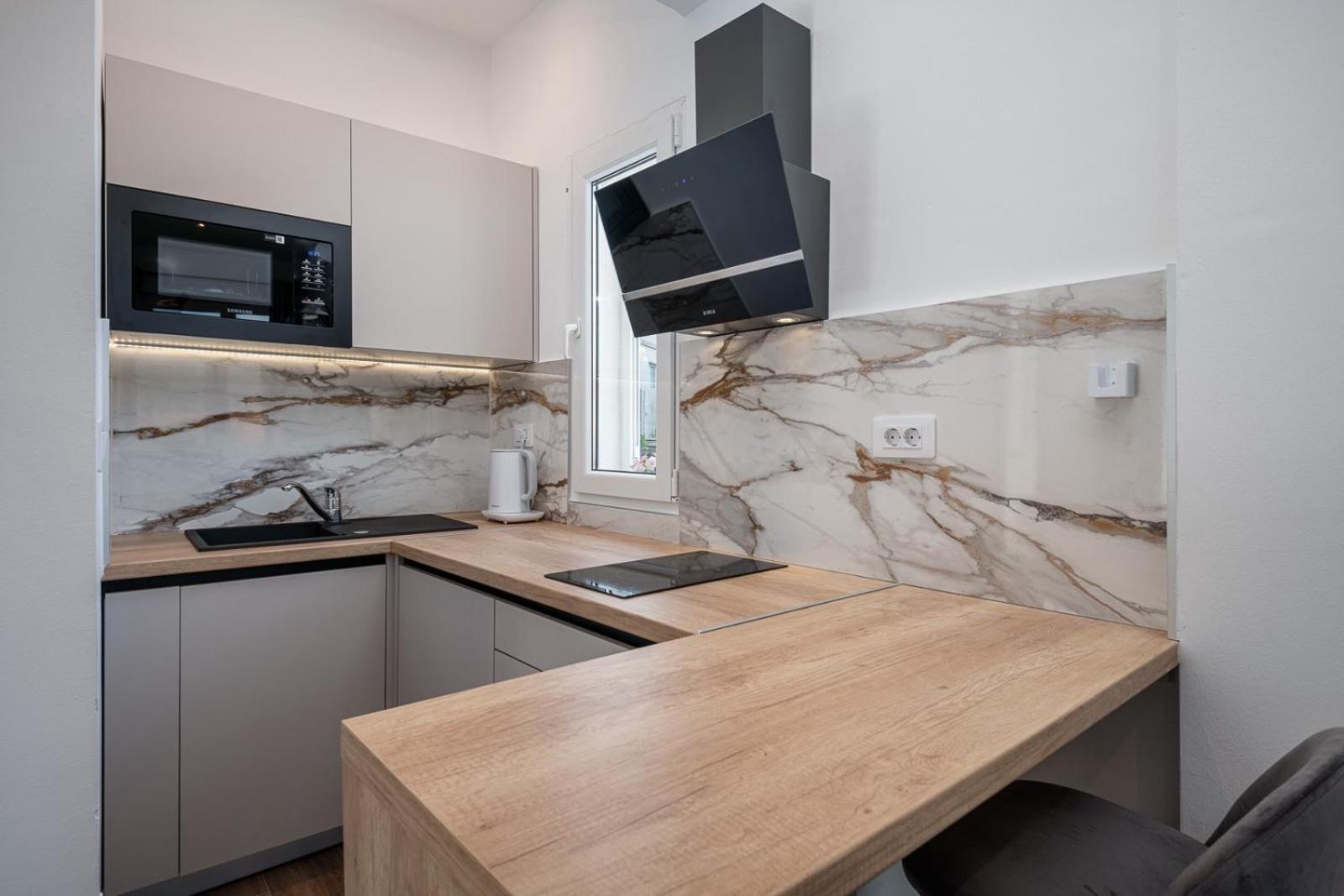 Apartment 4m Above Sunset